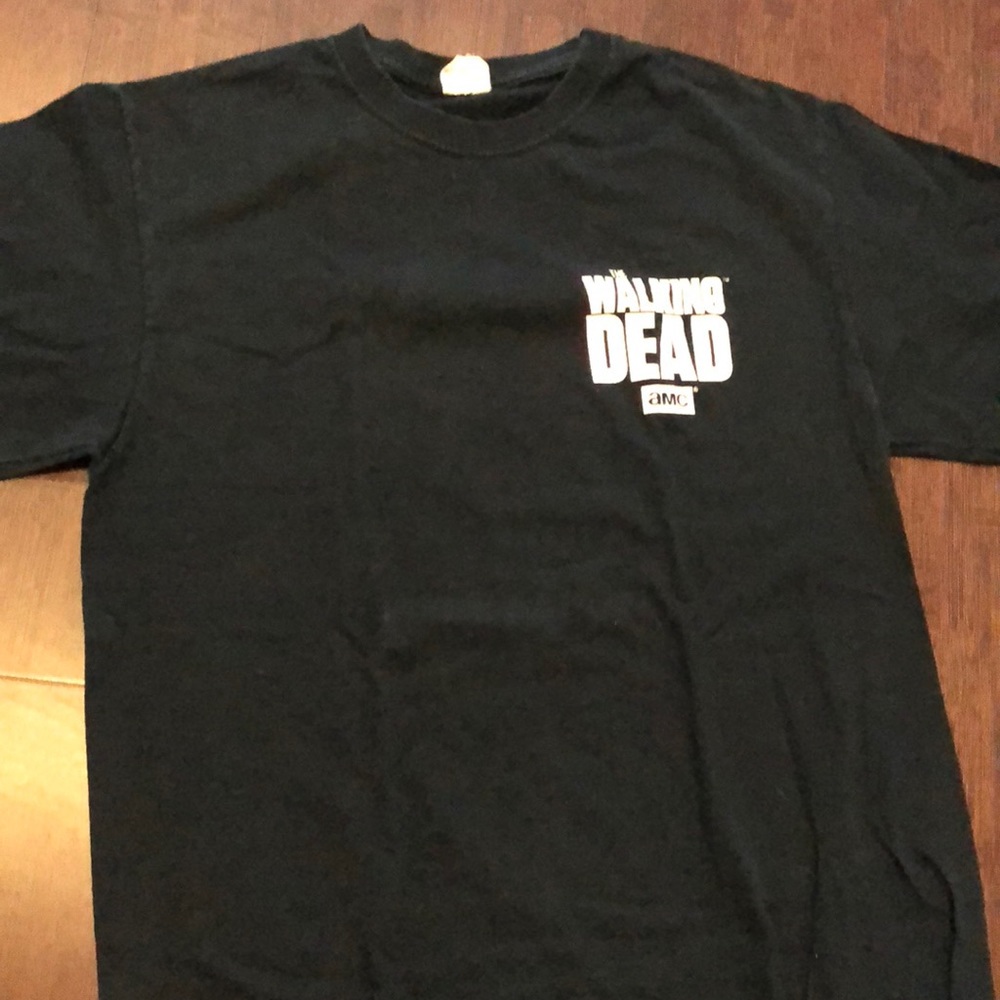 Walking Dead T-Shirt with Daryl Dixon on the back